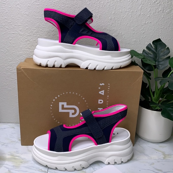 JOSHUA SANDERS
FUXIA SPICE SCUBA SANDALS - Picture 2 of 10